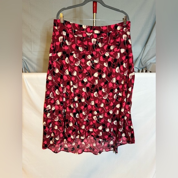 CAbi Dresses & Skirts - CAbi Pink and Black Floral A-Line Skirt